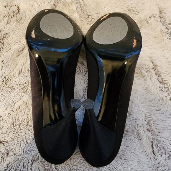 STUART WEIZTMAN BLACK SATIN FABRIC PEEP TOE HEELS SIZE 9.5M - Picture 4 of 9
